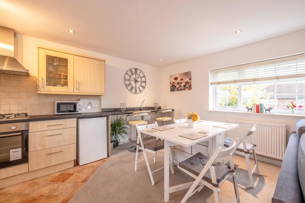 Windsor Wexham One Bedroom Home Sleeps Four Σλόουθ Εξωτερικό φωτογραφία