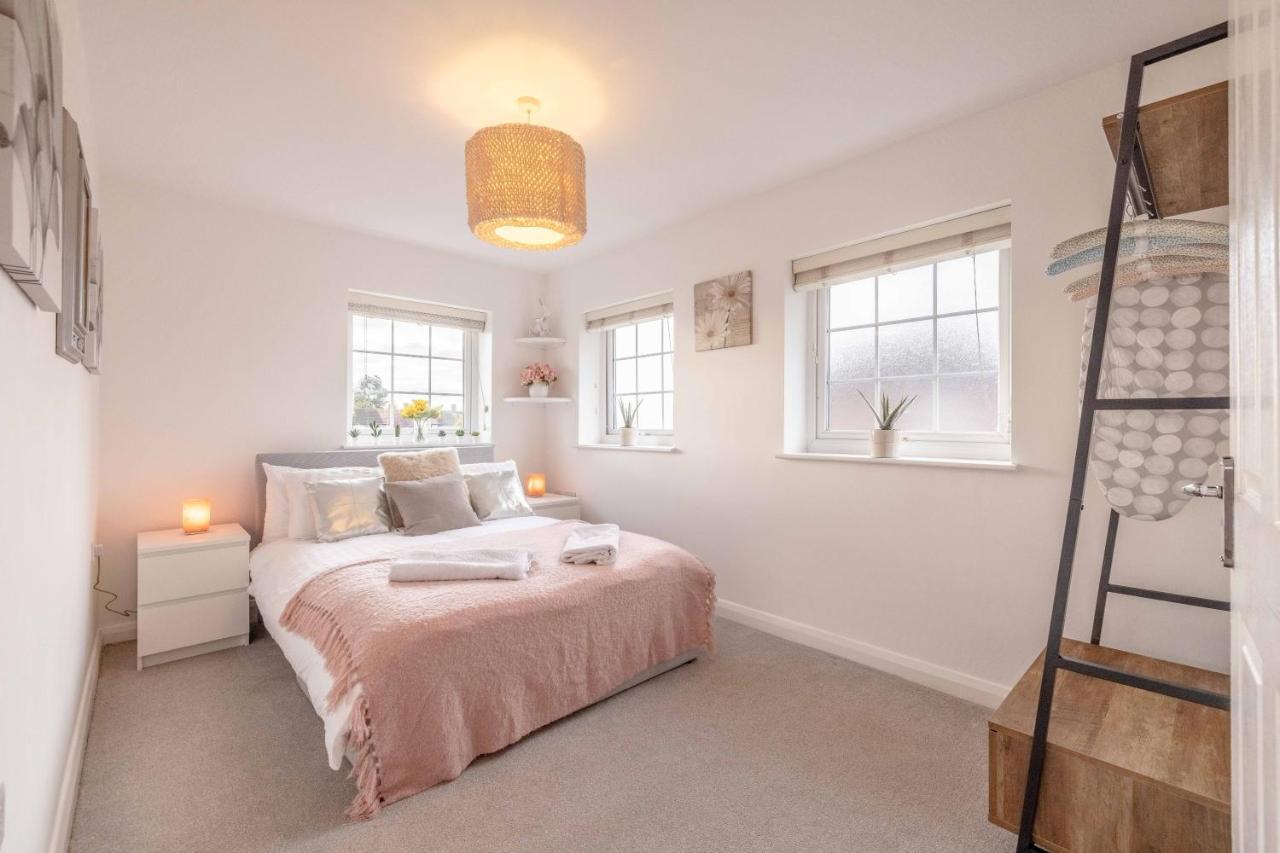 Windsor Wexham One Bedroom Home Sleeps Four Σλόουθ Εξωτερικό φωτογραφία