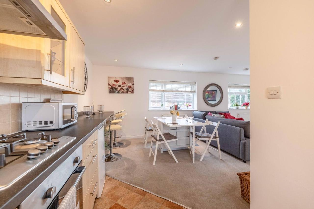 Windsor Wexham One Bedroom Home Sleeps Four Σλόουθ Εξωτερικό φωτογραφία